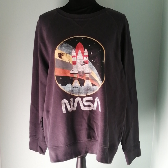 H&M Tops - H&M Oversized NASA Sweatshirt